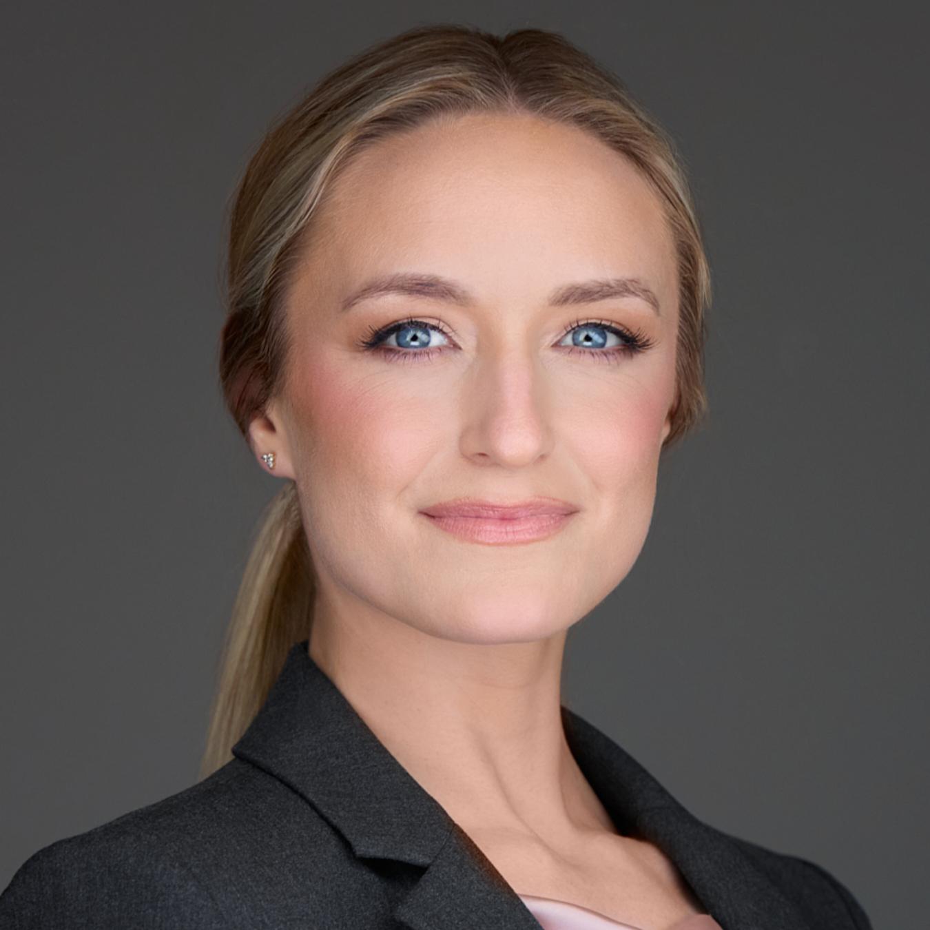 Medical professional headshot for Royal Oak by Judy Babinski Photography